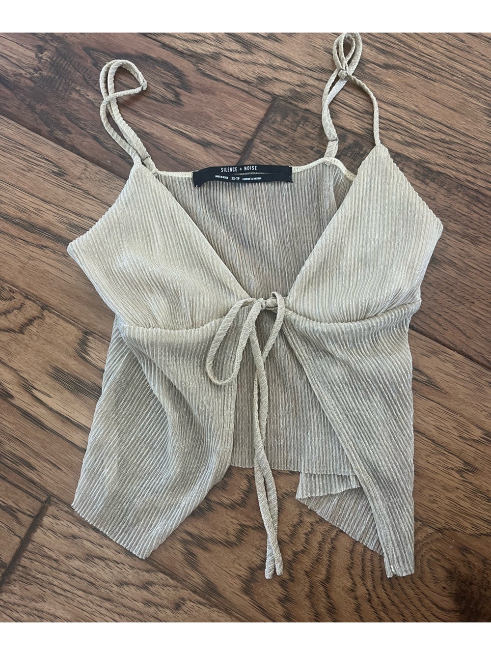 beautiful gold urban outfitters going out top! worn twice